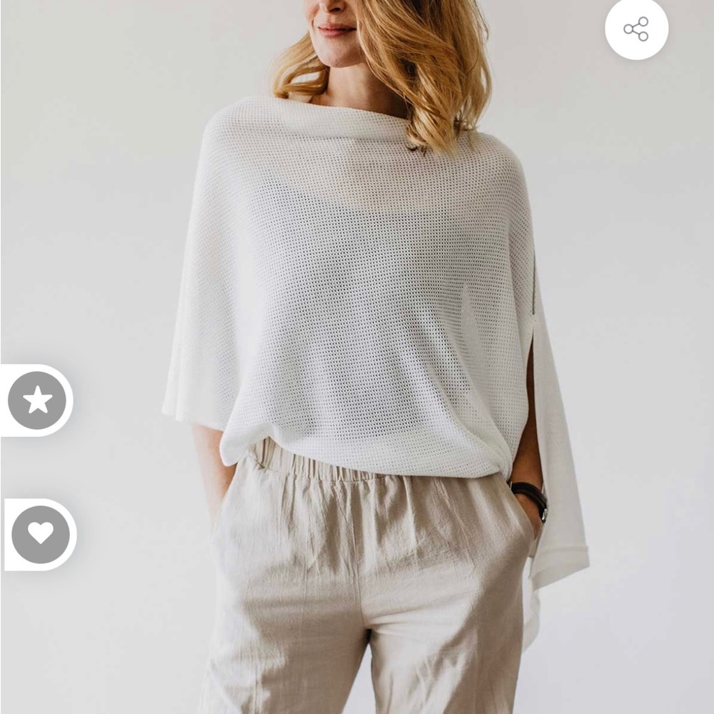 WE ARE AMMA Cocoon Breastfeeding Poncho Cover in Ivory